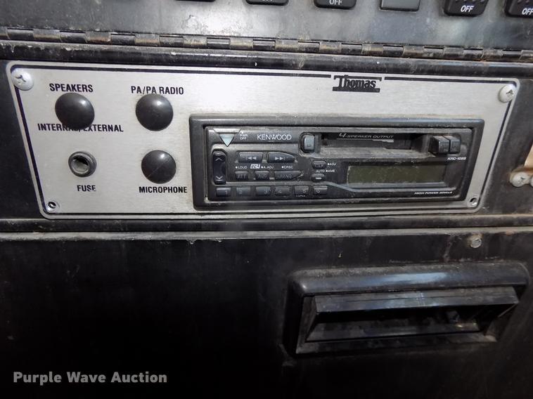 image for item DE7682 1997 International 3800 school bus