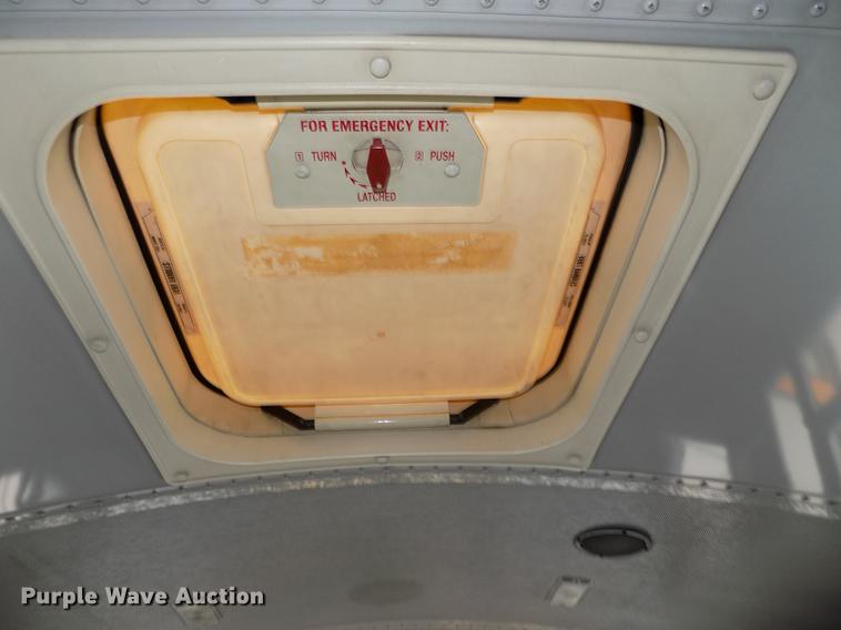 image for item DE7682 1997 International 3800 school bus