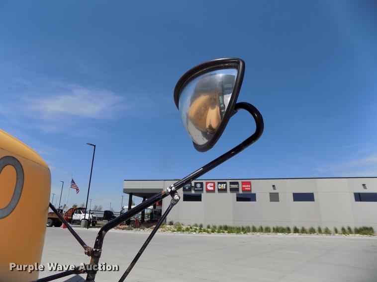 image for item DE7682 1997 International 3800 school bus