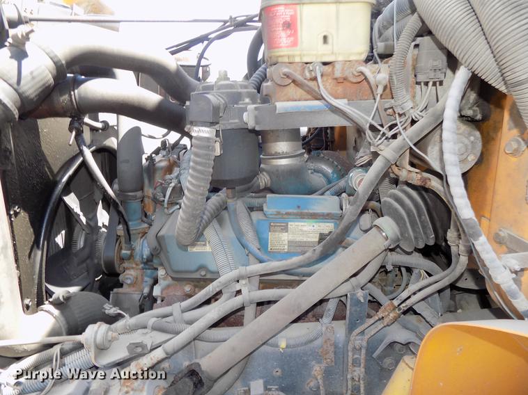 image for item DE7682 1997 International 3800 school bus