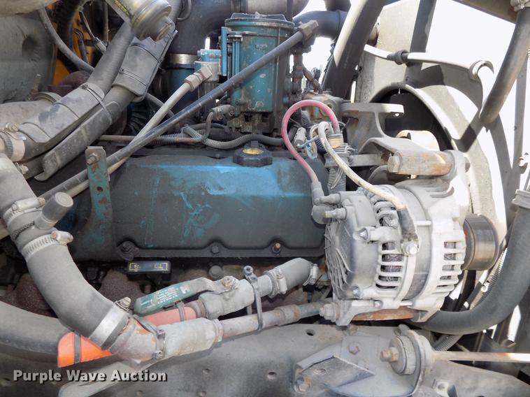 image for item DE7682 1997 International 3800 school bus