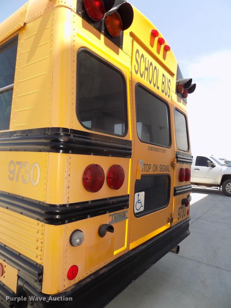 image for item DE7682 1997 International 3800 school bus
