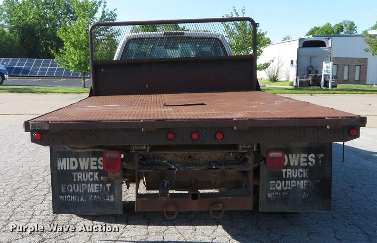 image for item DE8043 2003 Ford F450 Super Duty XL flatbed truck