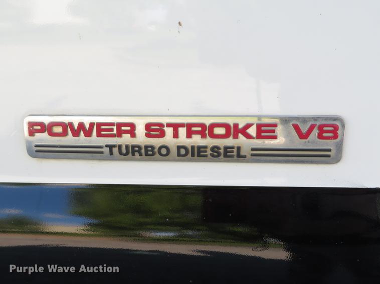 image for item DE8043 2003 Ford F450 Super Duty XL flatbed truck