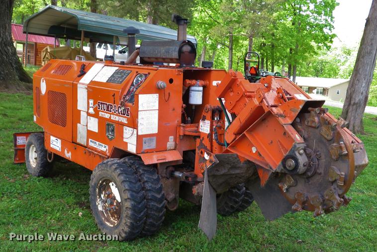 image for item DE8049 2007 Bandit 2800SP stump grinder