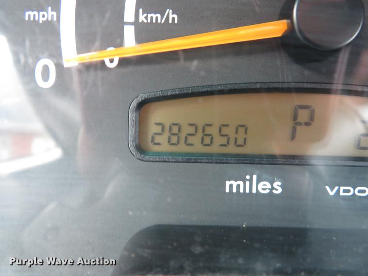 image for item DE8051 2005 Freightliner Sprinter refrigerated delivery van