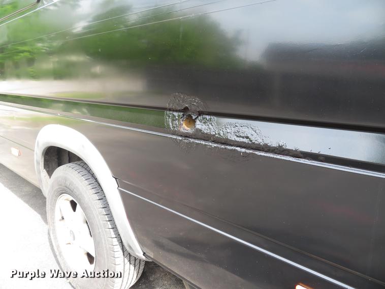 image for item DE8051 2005 Freightliner Sprinter refrigerated delivery van