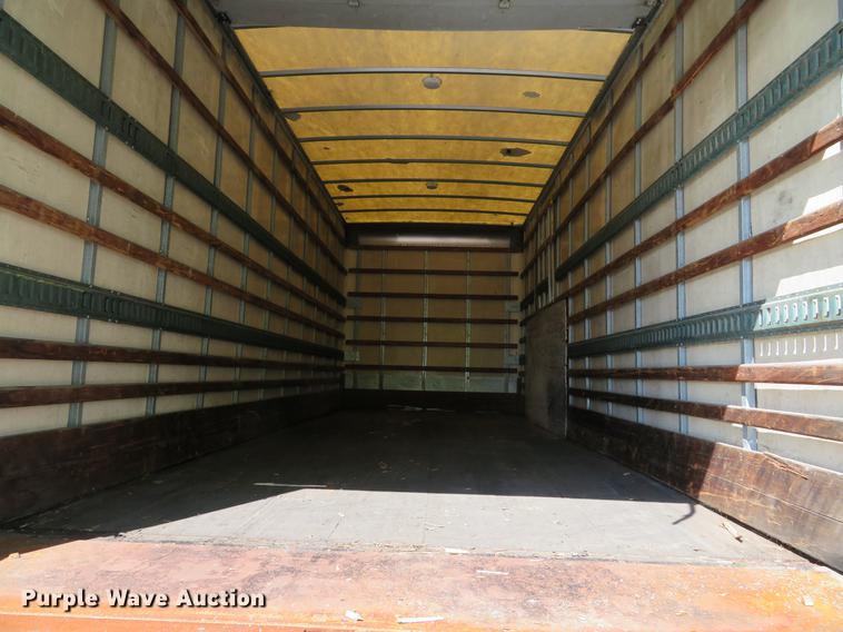 image for item DE8065 2004 Freightliner Business Class M2 box truck