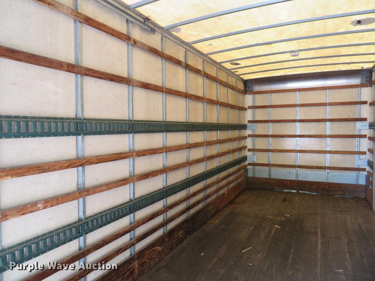 image for item DE8065 2004 Freightliner Business Class M2 box truck