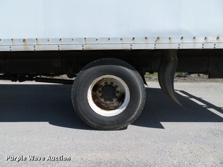 image for item DE8065 2004 Freightliner Business Class M2 box truck