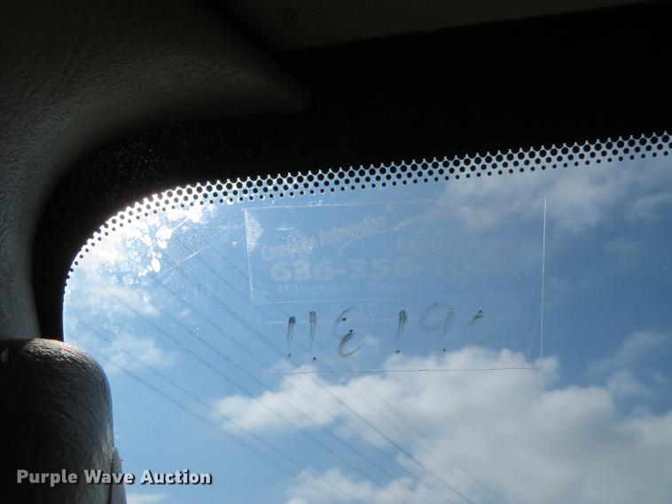 image for item DE8067 2006 Ford F550 Super Duty XL utility truck