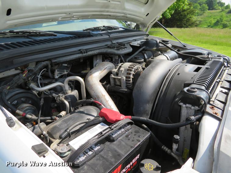 image for item DE8067 2006 Ford F550 Super Duty XL utility truck