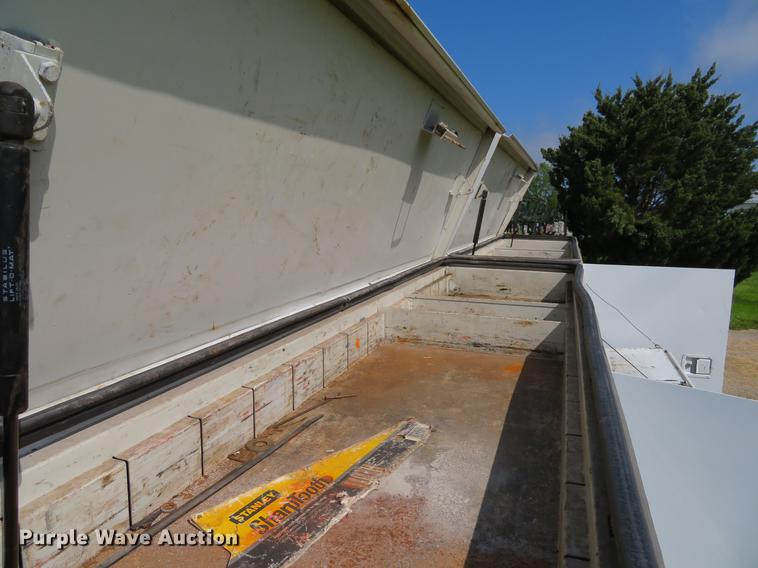 image for item DE8067 2006 Ford F550 Super Duty XL utility truck