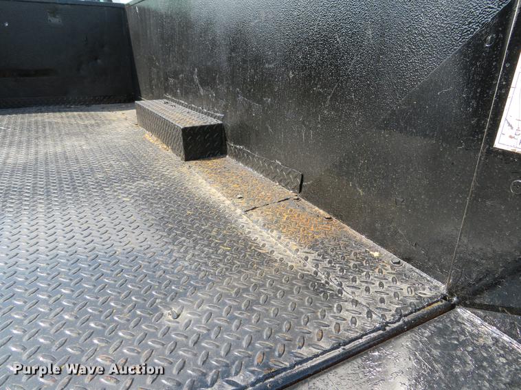 image for item DE8067 2006 Ford F550 Super Duty XL utility truck