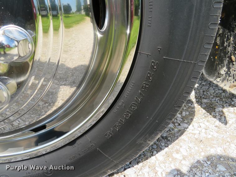 image for item DE8067 2006 Ford F550 Super Duty XL utility truck