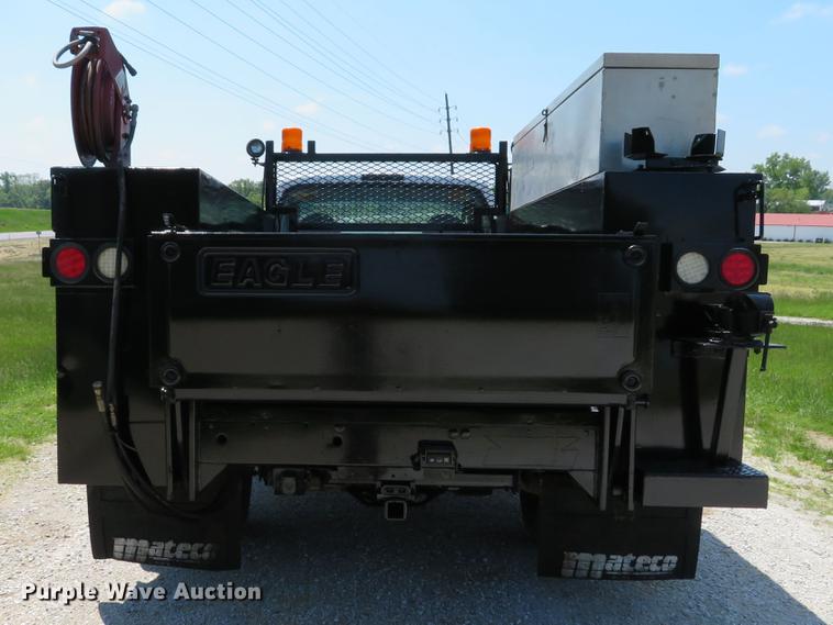 image for item DE8069 2004 Ford F550 Super Duty XL utility truck