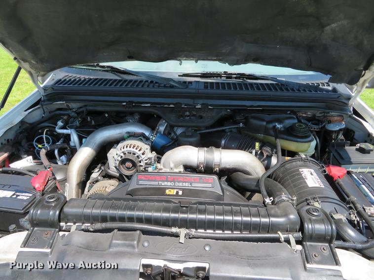 image for item DE8069 2004 Ford F550 Super Duty XL utility truck