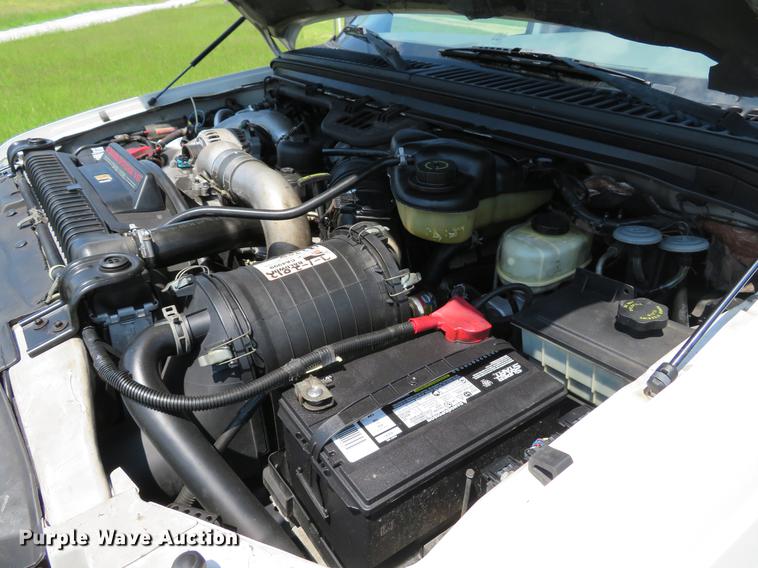 image for item DE8069 2004 Ford F550 Super Duty XL utility truck