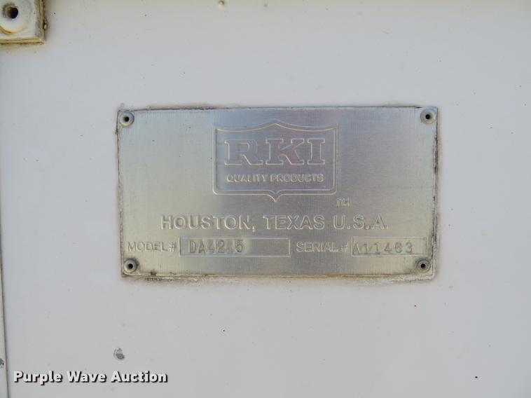 image for item DE8069 2004 Ford F550 Super Duty XL utility truck