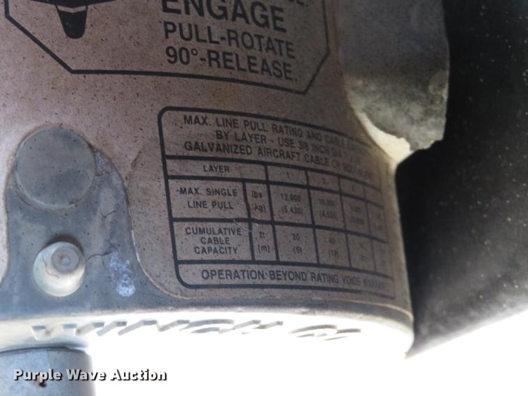 image for item DE8069 2004 Ford F550 Super Duty XL utility truck