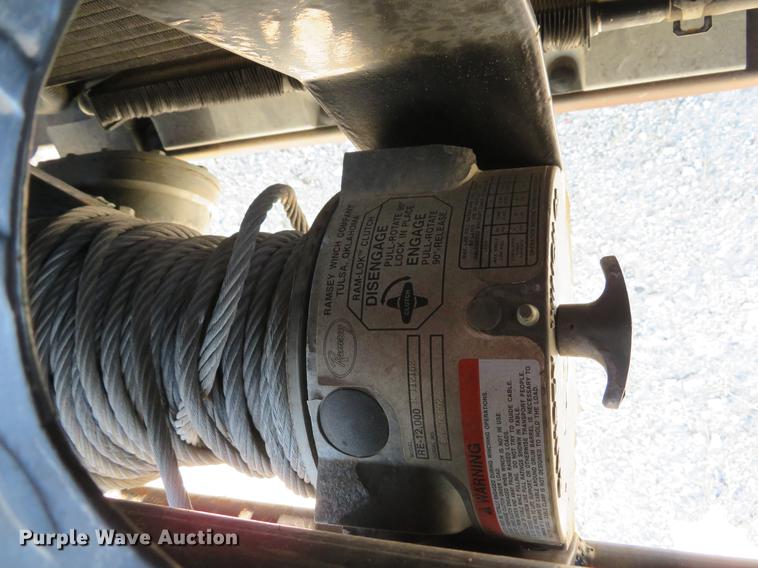 image for item DE8069 2004 Ford F550 Super Duty XL utility truck