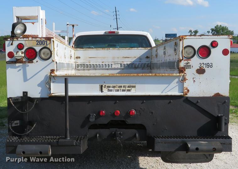 image for item DE8075 2001 Ford F350 Super Duty XL SuperCab utility bed pickup truck