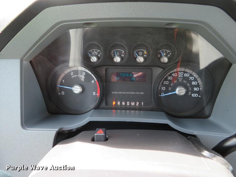 image for item DE8078 2015 Ford F250 Super Duty XL Crew Cab pickup truck