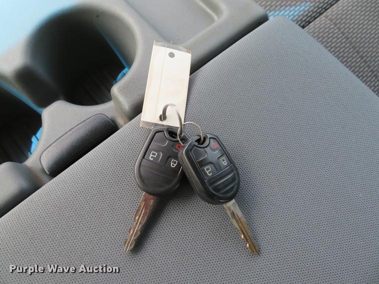 image for item DE8078 2015 Ford F250 Super Duty XL Crew Cab pickup truck