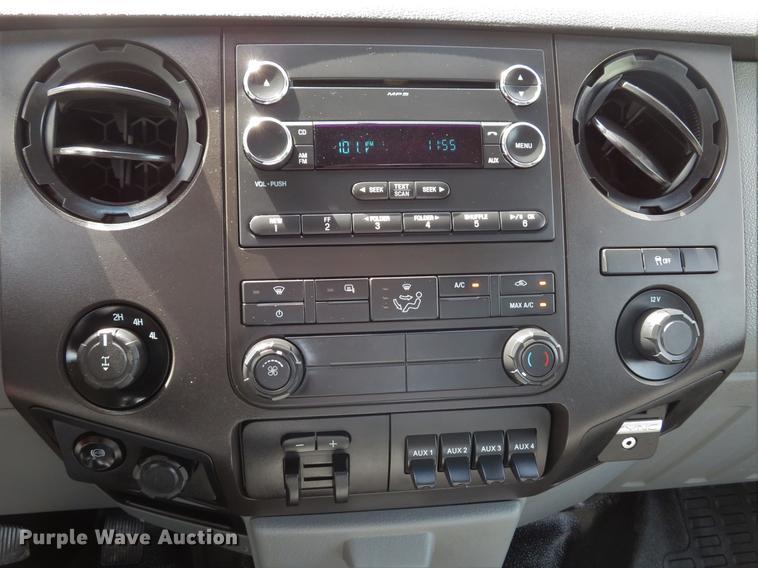 image for item DE8078 2015 Ford F250 Super Duty XL Crew Cab pickup truck