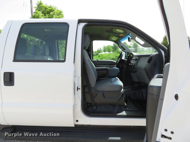 image for item DE8078 2015 Ford F250 Super Duty XL Crew Cab pickup truck