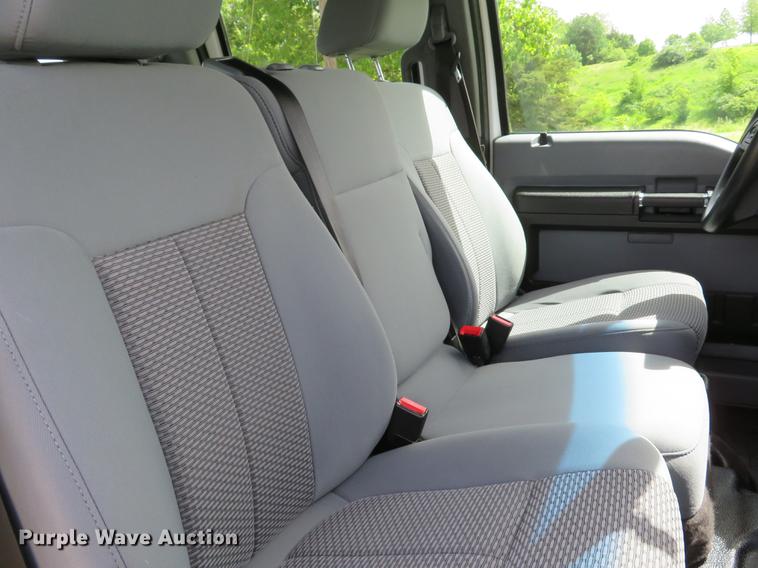 image for item DE8078 2015 Ford F250 Super Duty XL Crew Cab pickup truck