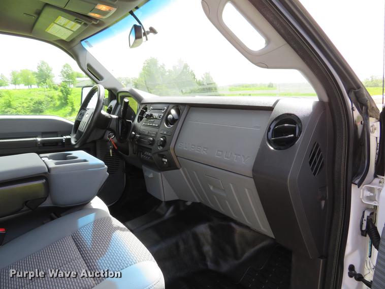 image for item DE8078 2015 Ford F250 Super Duty XL Crew Cab pickup truck