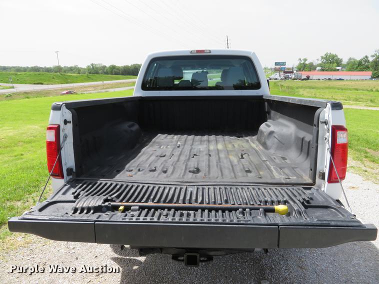 image for item DE8078 2015 Ford F250 Super Duty XL Crew Cab pickup truck