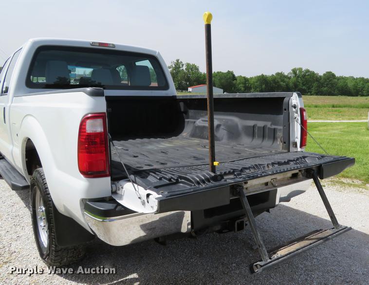 image for item DE8078 2015 Ford F250 Super Duty XL Crew Cab pickup truck