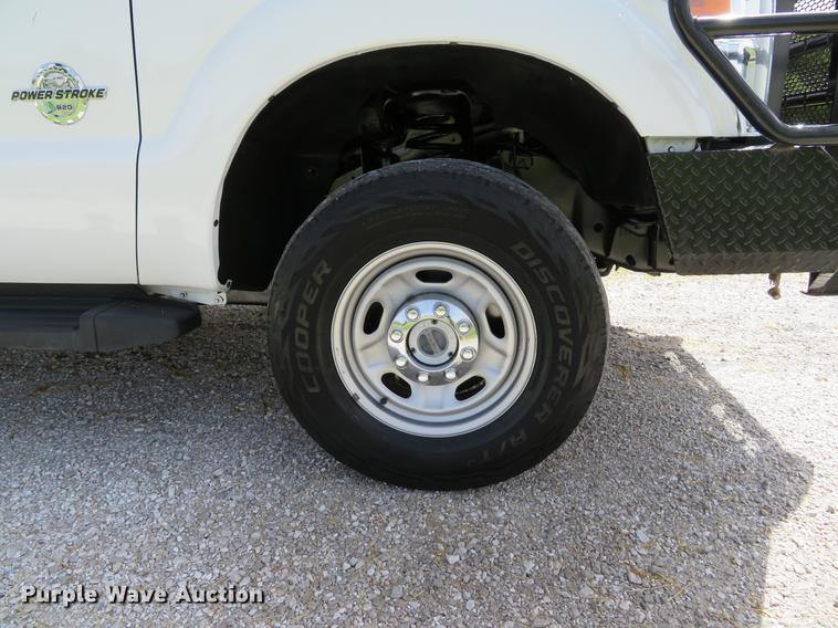 image for item DE8078 2015 Ford F250 Super Duty XL Crew Cab pickup truck