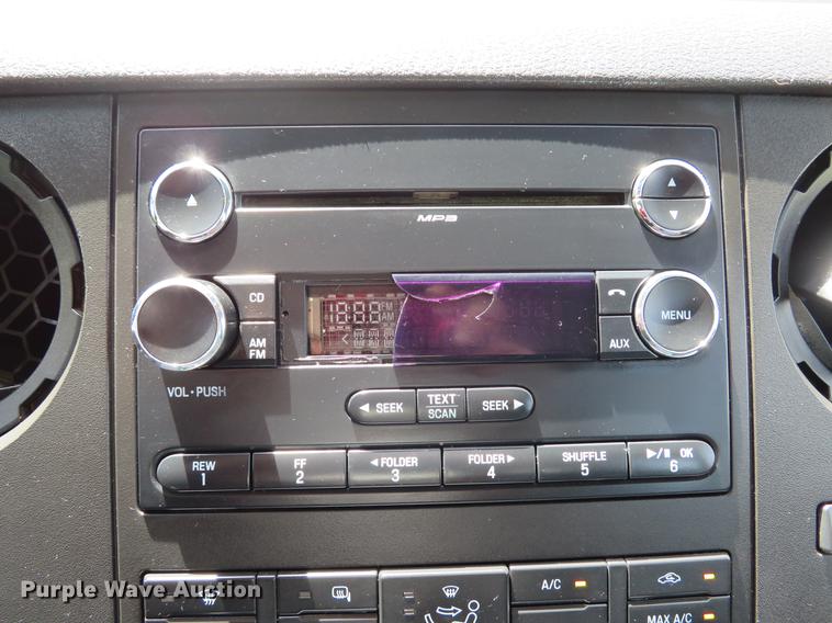 image for item DE8079 2011 Ford F550 Super Duty XL Crew Cab box truck