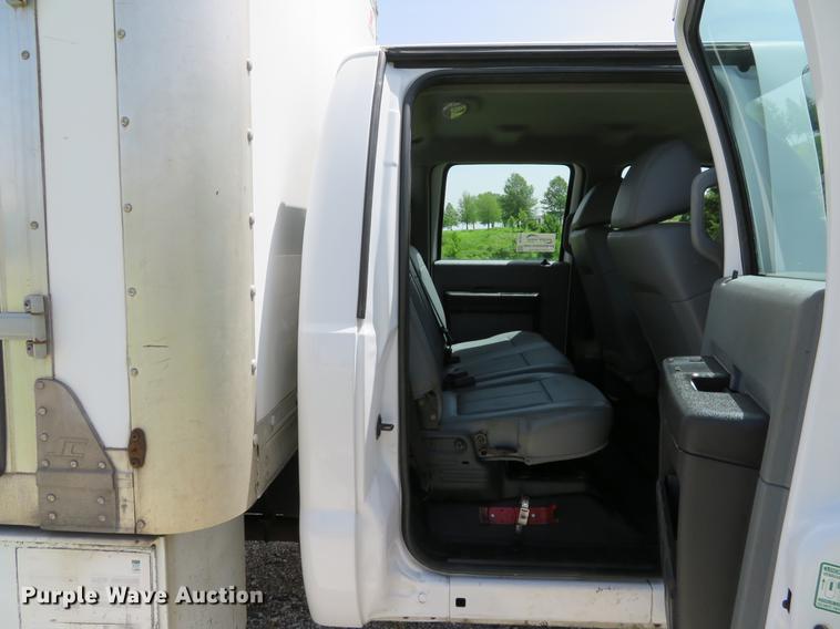 image for item DE8079 2011 Ford F550 Super Duty XL Crew Cab box truck