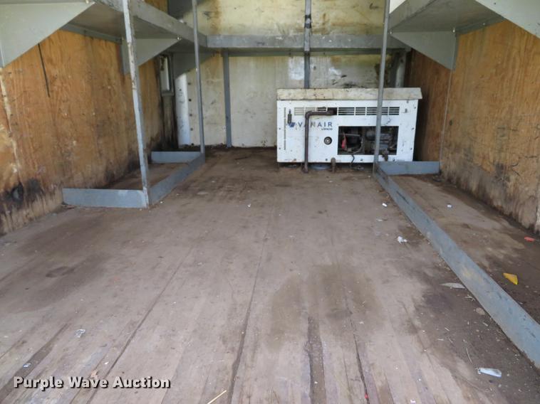 image for item DE8079 2011 Ford F550 Super Duty XL Crew Cab box truck