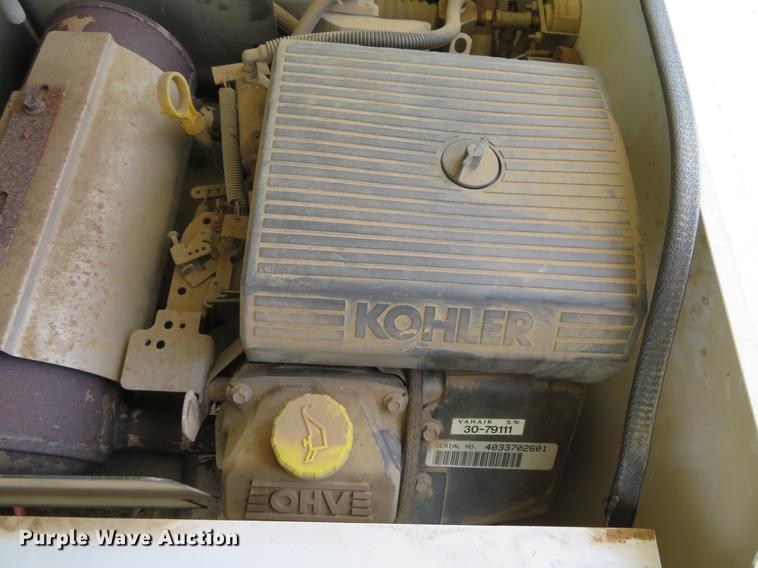 image for item DE8079 2011 Ford F550 Super Duty XL Crew Cab box truck