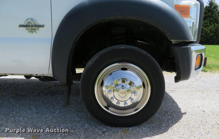 image for item DE8079 2011 Ford F550 Super Duty XL Crew Cab box truck