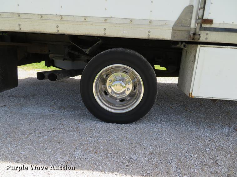 image for item DE8079 2011 Ford F550 Super Duty XL Crew Cab box truck