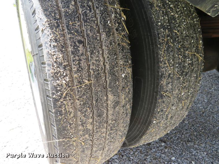 image for item DE8079 2011 Ford F550 Super Duty XL Crew Cab box truck