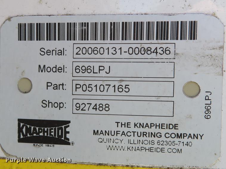 image for item DE8081 2006 Ford F250 Super Duty XL utility bed pickup truck