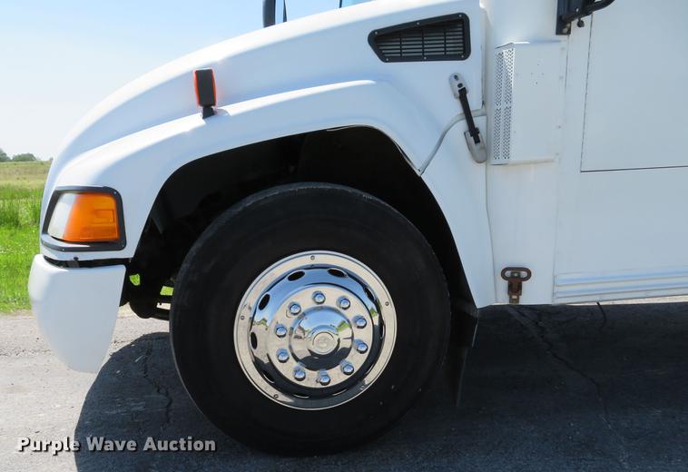 image for item DE8082 2010 Blue Bird Vision bus