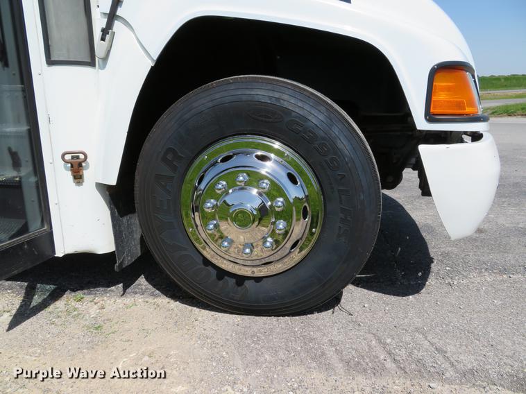 image for item DE8082 2010 Blue Bird Vision bus