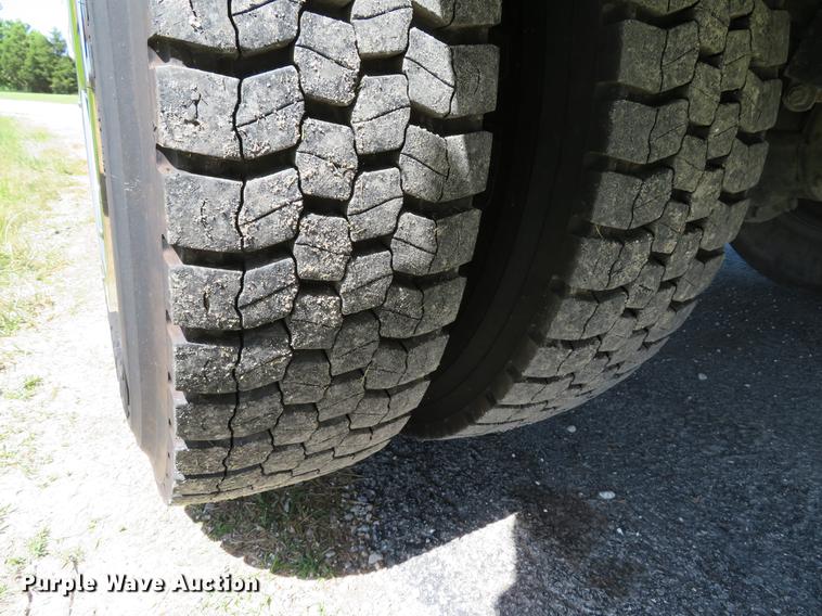 image for item DE8082 2010 Blue Bird Vision bus