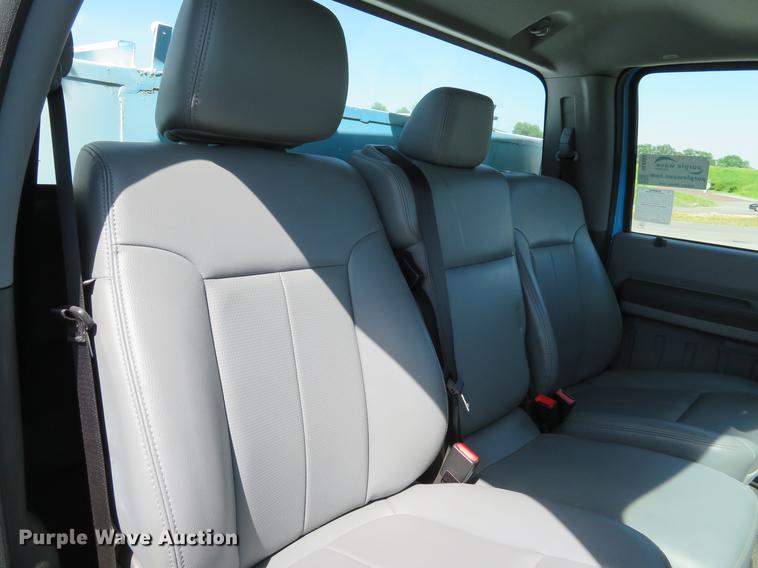 image for item DE8083 2012 Ford F350 Super Duty XL utility bed pickup truck