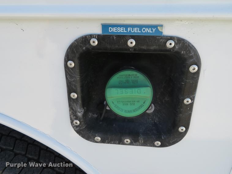 image for item DE8083 2012 Ford F350 Super Duty XL utility bed pickup truck