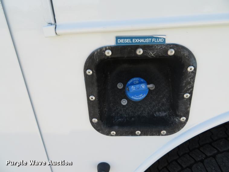 image for item DE8083 2012 Ford F350 Super Duty XL utility bed pickup truck