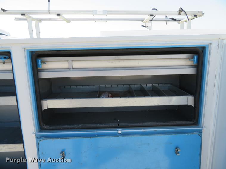 image for item DE8083 2012 Ford F350 Super Duty XL utility bed pickup truck